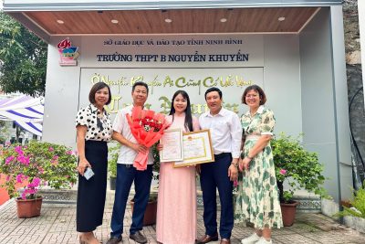 CHÚC MỪNG CÔ GIÁO CAO THỊ LỆ THỦY ĐÃ XUẤT SẮC ĐẠT DANH HIỆU GVCN GIỎI CẤP TỈNH VÀ VINH DỰ ĐƯỢC GIÁM ĐỐC SỞ GD&ĐT NINH BÌNH KHEN THƯỞNG VÌ NHỮNG THÀNH TÍCH XUẤT SẮC TẠI HỘI THI GVCN LỚP GIỎI CƠ SỞ GIÁO DỤC THPT CẤP TỈNH NĂM 2026