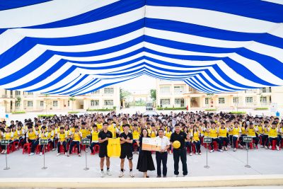 TRAO TẶNG THIẾT BỊ BÓNG RỔ – LAN TỎA TINH THẦN THỂ THAO HỌC ĐƯỜNG CÙNG SUN LIFE